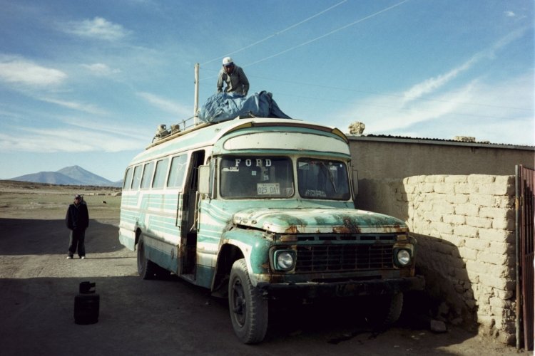 Ford - Camena - Particular
025 DAY

Foto de Michael Groetsch tomada de https://picasaweb.google.com/
(En Bolivia)
