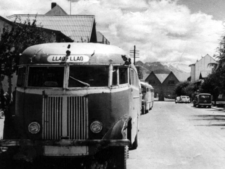 Gnecco - Coop. Perito Moreno
Foto: Colección Kucher.
Subida a flickr.com por el usuario Archivo Visual Patagónico
