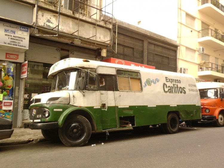 Mercedes-Benz LO 1114 - Supercar - Particular
VUI 685 - C 899992
Palabras clave: furgón