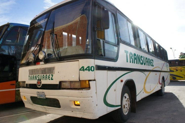 ¿? - Marcopolo Viaggio GV 1000 (en Bolivia) - Transuarez
1744HZX
Foto de Keiko Tomoe, tomada de https://picasaweb.google.co
Palabras clave: bolivia marcopolo