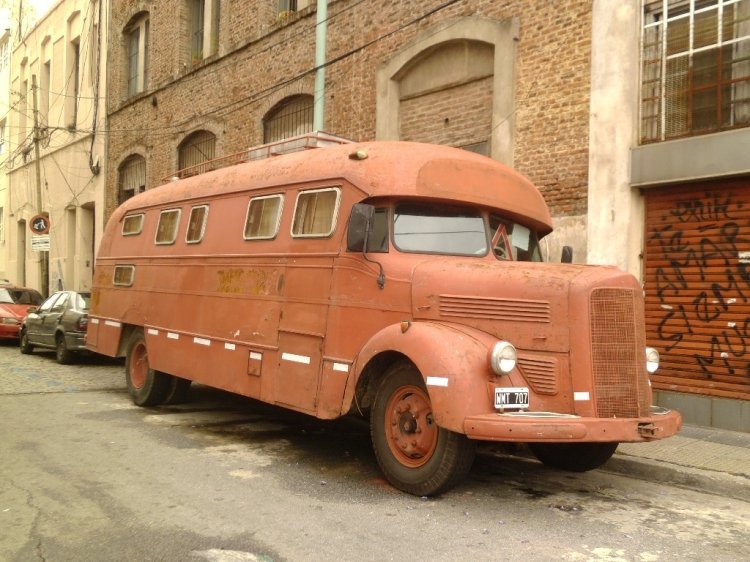 Mercerdes-Benz O-3500 - El Cóndor - Particular
L 029381 - WMT 707
Palabras clave: motorhome