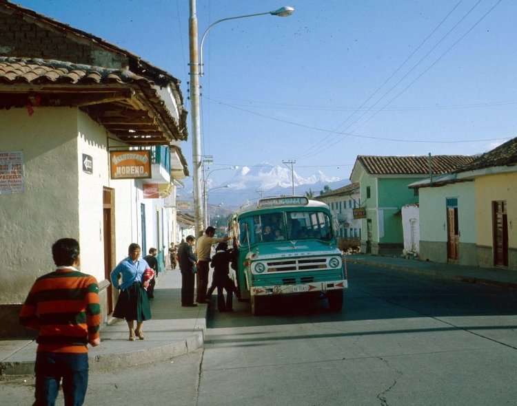 Dodge - ?? - Comité 1
VE-1043

Foto de Herbert Stocker, tomada de https://picasaweb.google.com
(En Perú)
Palabras clave: peru