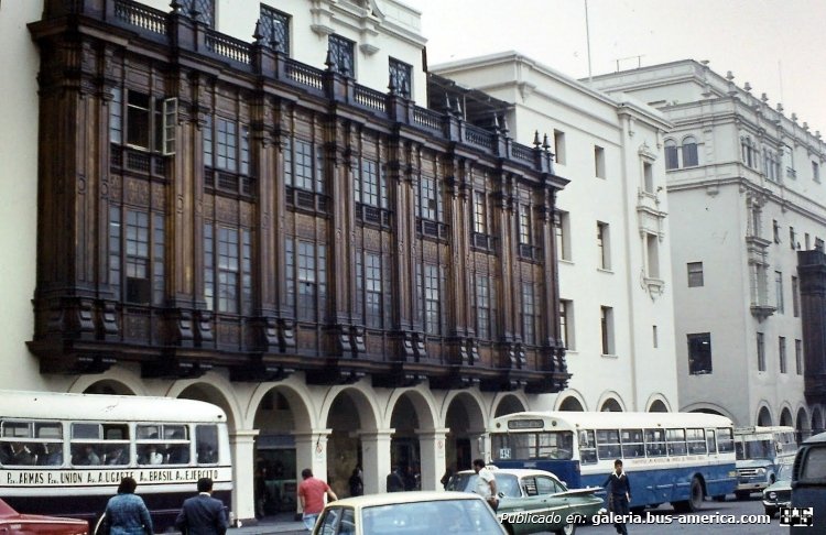 ?? - ?? - Línea 49
Foto de Michel Lacombe, subida a picasaweb.google.com
(En Perú)
Palabras clave: peru