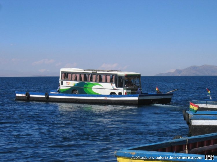 ?? - ¿Busscar? - Manco Kapac
Foto de Charles Applegate
