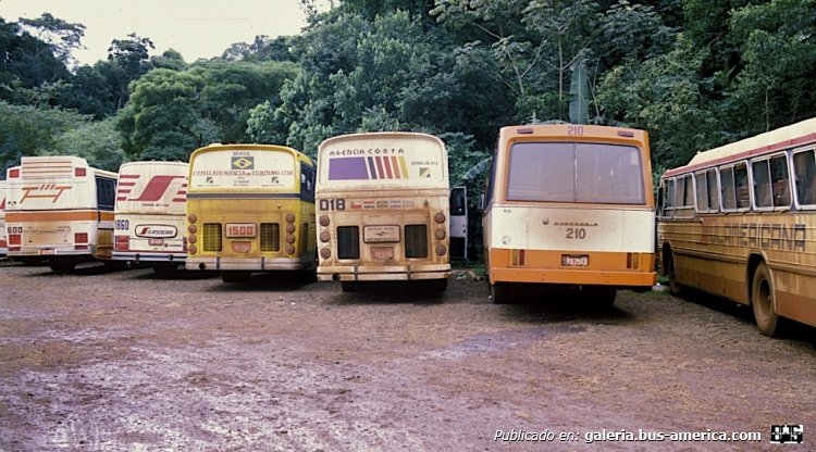 Scania BR 115 - Ciferal Dinosauro - Sulamericana 
Foto de Olivier Etasse

(Datos de izquierda a derecha)
Palabras clave: brasil
