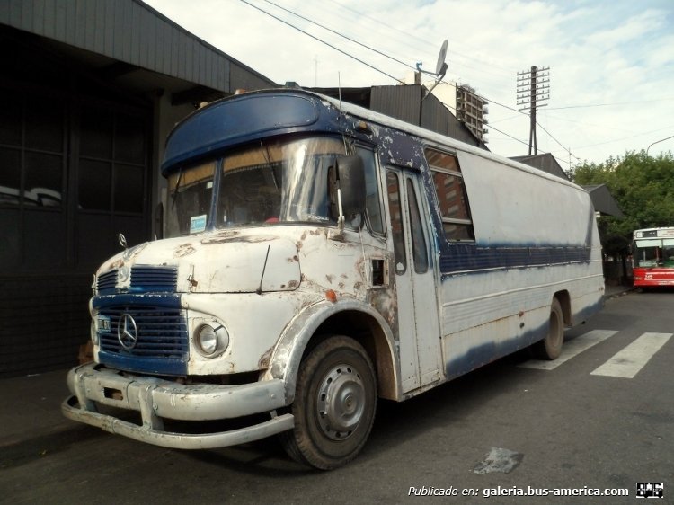 Mercedes-Benz LO 1114 - A.L.A. - Particular
C 877725 - UTR 870

Photo by Bondiman
Palabras clave: 1114