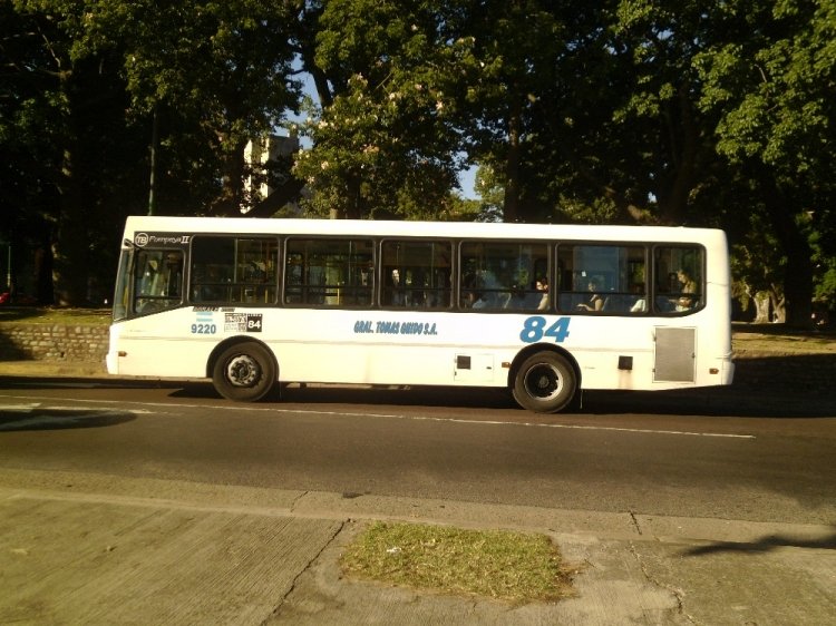 Agrale MT 12 - Todo Bus - Tomás Guido
¿LPC 630?
Línea 84 - Interno 9220

Photo by Bondiman
Palabras clave: agrale