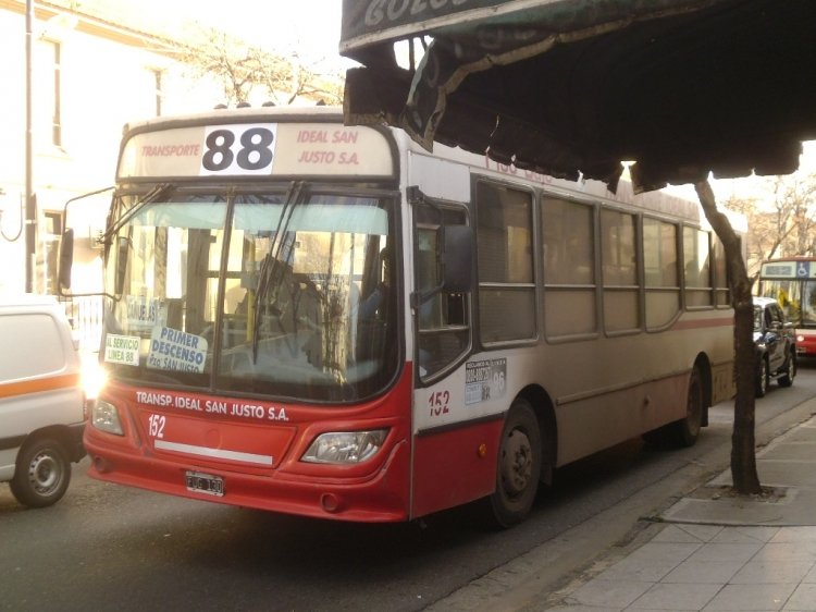 Mercedes-Benz OH 1315 L - Italbus - Ideal San Justo
FUG 130
Línea 88 - Interno 152

Al servicio de la línea 88.

Photo by Bondiman
