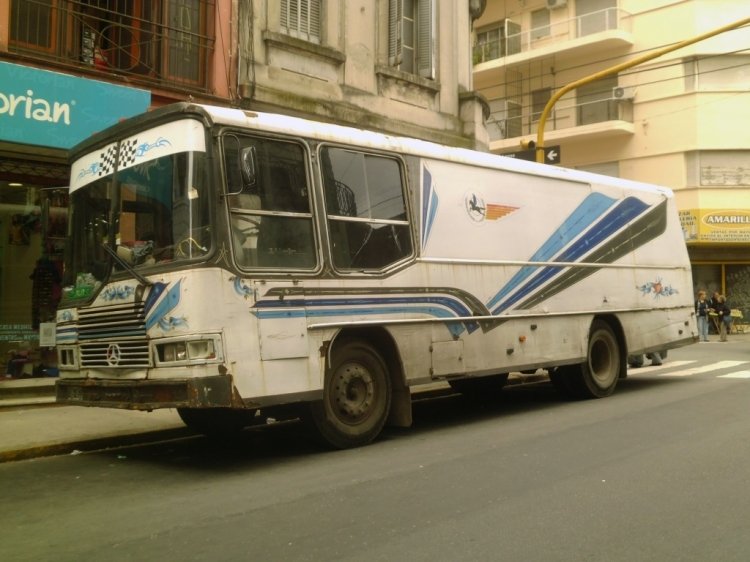 Mercedes-Benz OF 1214 - El Diseño - Particular
Q 055583 - TOB 451

Todo llega, pelado.
(Dedicado al ¿dueño?, que el año pasado, cuando lo foteé en Once,  me apretó para que borre la foto).

http://galeria.bus-america.com/displayimage.php?pid=26738
