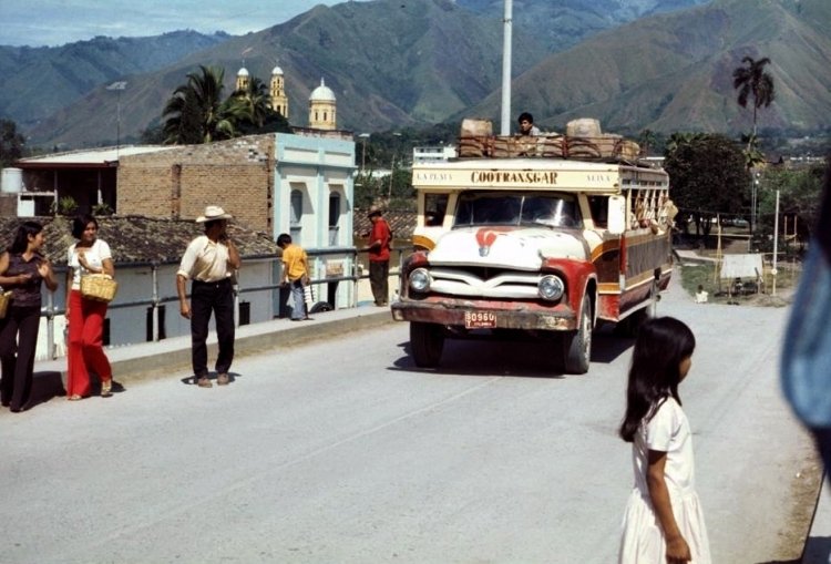 Ford - ?? - Cootransgar
ST0960

Foto de James Rowan, tomada de www.flickr.com
Palabras clave: colombia