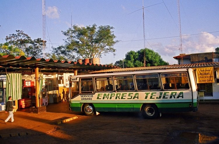 Mercedes-Benz OC 1214 - Suyai - Empresa Tejera
Foto subida a www.flickr.com por el usuario Delirante Bestiole.
Palabras clave: suyai