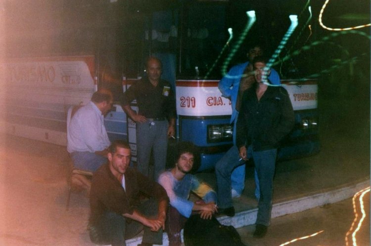 Cametal - Cía. Argentina de Turismo
Interno 211

Foto tomada del blog vitrolaagogo 
(probablemente tomada, a su vez, del blog doncornelioylazona)

Don Cornelio y la Zona yendo al Chateau Rock 88
