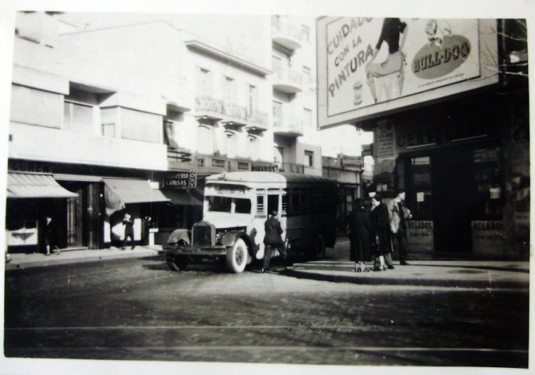 White - C.T.C.B.A.
Línea 117 (Buenos Aires)

Foto a la venta en ebay.com
