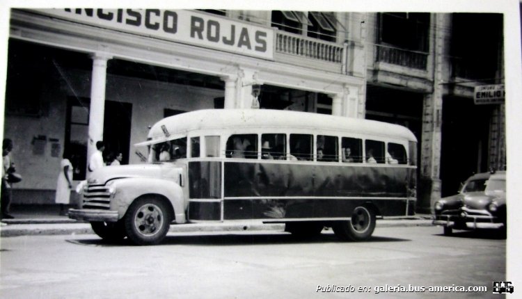 Chevrolet (G.M.C.) - ¿?
Foto de autor desconocido, tomada de ebay.com
(En Ecuador)
Palabras clave: ecuador