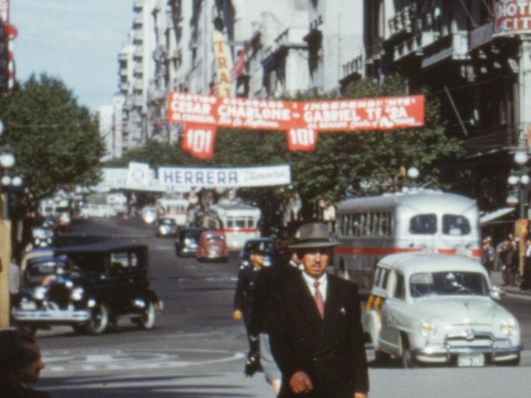 Leyland Olympic - M.C.W. (En Uruguay) - AMDET
Foto subida a picssr. com por el usuario Frutten
Palabras clave: uruguay