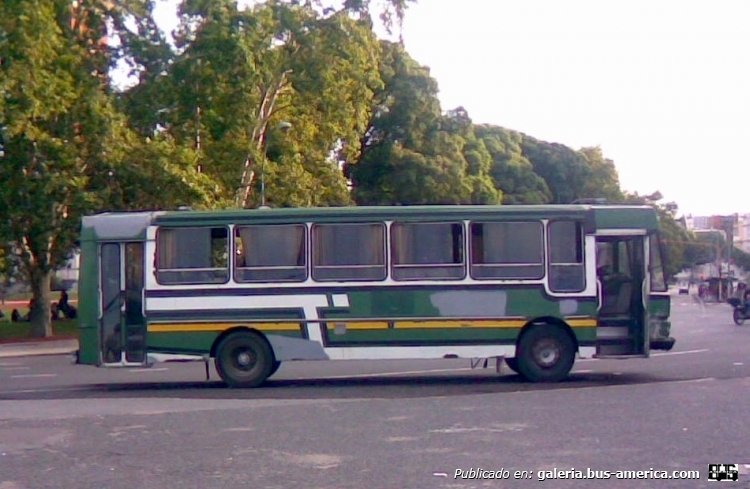 Mercedes-Benz OF ¿1315? - BUS - Particular
SRY 205 - C 1710895

Foto de radiopasillo.wordpress.com/
Palabras clave: trucho