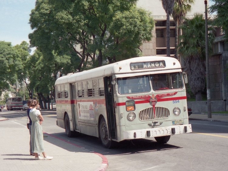 Leyland Olympic - M.C.W. (en Uruguay) - C.U.T.C.S.A.
40-554
Línea 192 - Interno 554

Foto tomada de flickr.com, subida por el usuario Bou 46.
Palabras clave: leyland uruguay