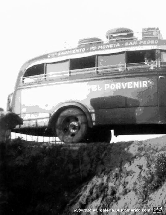 Chevrolet (G.M.C.) - Vaccaro - El Porvenir
Autor desconocido.
Tomada de sanpedrohistorico.blogspot.com
