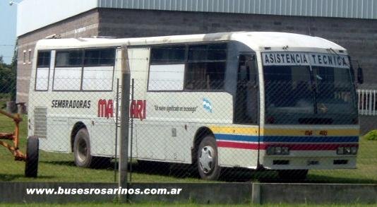 Ex Tirsa en Carcarañá
S.540583 - WDF137

Omnibus original DIC LD1014 recarrozado por Tirsa. Año 2006
