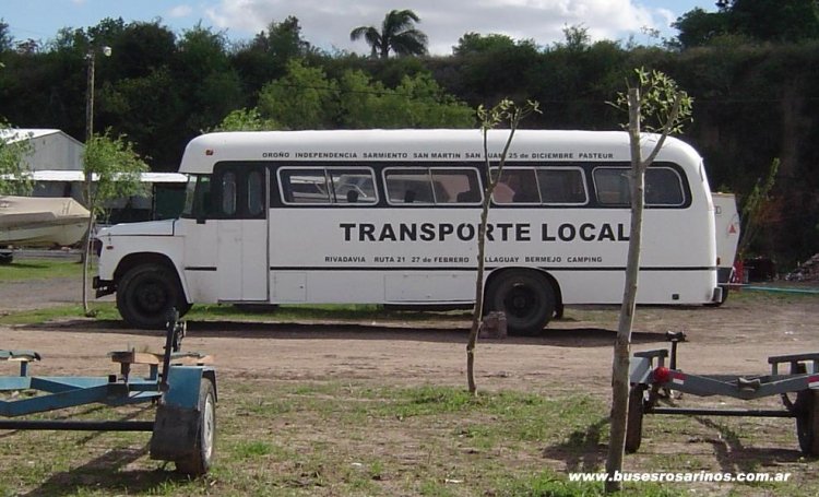 Dodge DP-600 - Alcorta - Municipalidad de Esther 
http://galeria.bus-america.com/displayimage.php?pid=29325
