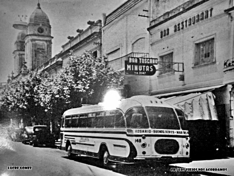 Neoplan NH 13 - Empresa Argentina 
Espectacular foto histórica.
Parecería un Mercedes Benz O321HL

Fotografía colección: Lucrecia Gomez
Extraída de Facebook: Los viejos tambien nos acordamos
