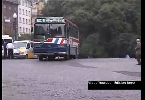 Mercedes-Benz OH 1320 - Ei-Var - Teniente General Roca
Linea 108 como ramal de la linea 21
Plaza San Martín - Ciudad Autónoma de Buenos Aires

Fuente: Video Youtube

Palabras clave: Eivar Mercedes Benz Roca