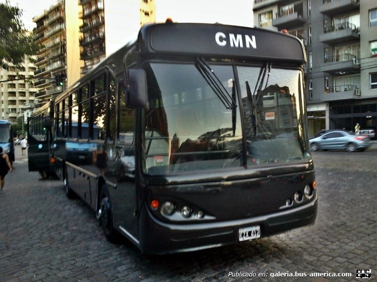 Mercedes-Benz OH 1115 L - Bi-Met Corbus - Colegio Militar de la Nación
EZX 412

Foto: Sebastián Gutiérrez
Palabras clave: CMN