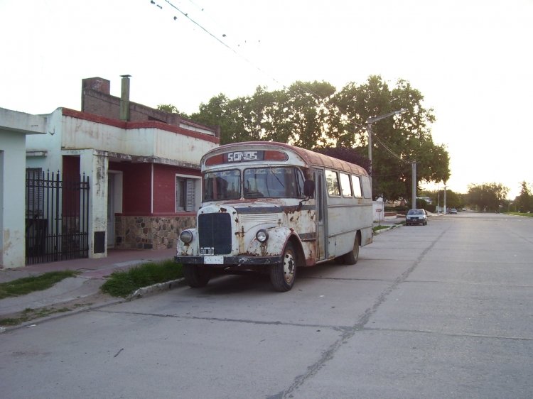 Mercedes-Benz LO 911 - SICA
X.154379 - XAO 001

http://galeria.bus-america.com/displayimage.php?pid=32882
