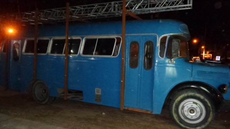 Mercedes-Benz LO 911 - San Juan - Particular
http://galeria.bus-america.com/displayimage.php?pid=30421
