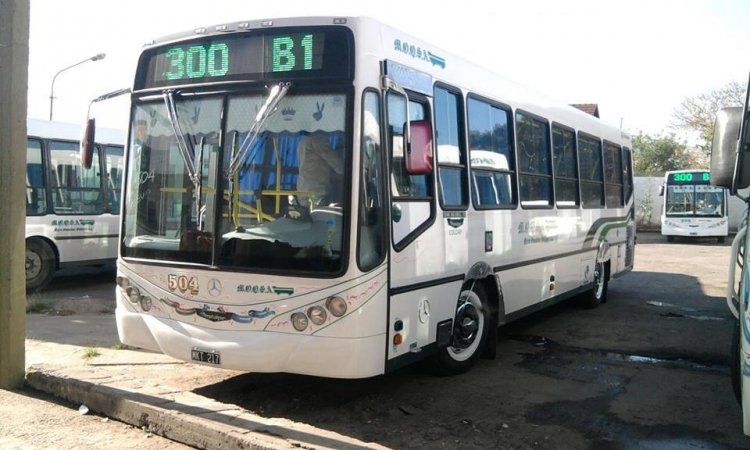 Mercedes-Benz OH 1618 L - Metalpar - M.O.Q.S.A.
MKT 217
Línea 300 - Interno 504
Famoso interno 504
Palabras clave: linea 300 interno 504 MOQSA micro omnibus quilmes