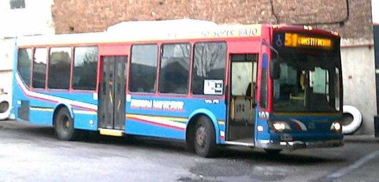 T.A.T.S.A. - Puma D 12 - San Vicente
Línea 51 - Interno 102
Palabras clave: linea 51 empresa san vicente s.a.t 