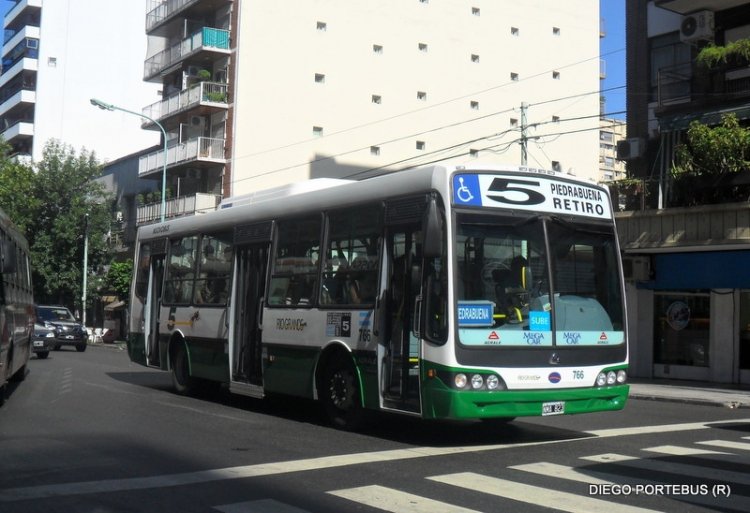 Agrale MT 15 - Nuovobus - Río Grande
NMA 823
Línea 5 - Interno 766
Palabras clave: NUOVOBUS