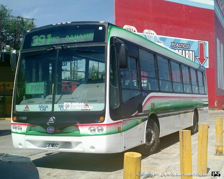 Agrale MA 15.0 - Nuovobus - E.T.E.L.S.A.
PJE 725
Línea 391 - Interno 129
Uno de los varios Nuovobus Menghi que se vienen a el grupo MOTSA/EPELSA/ETELSA con Aire acondicionado.
Palabras clave: Nuovobus EPELSA ETELSA Agrale