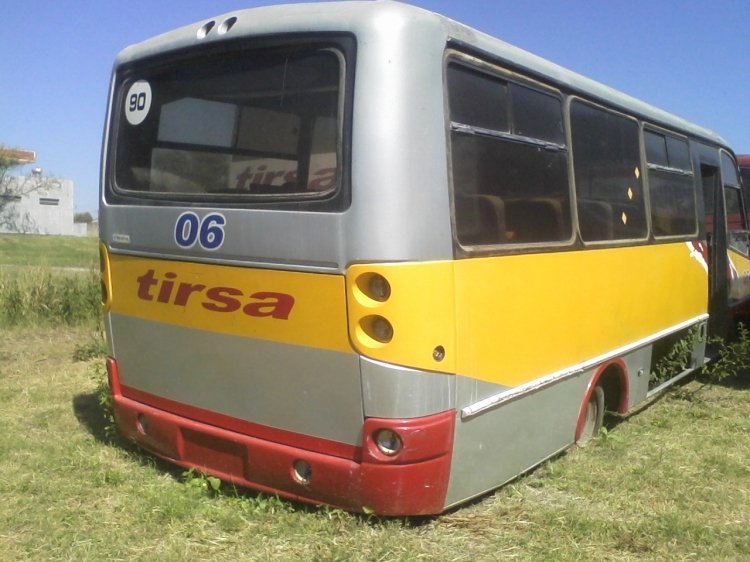 Volkswagen - Imeca - T.I.R.S.A.
Interno 06
En Paraná
Palabras clave: minibus VolksWagen Imeca F90 TIRSA