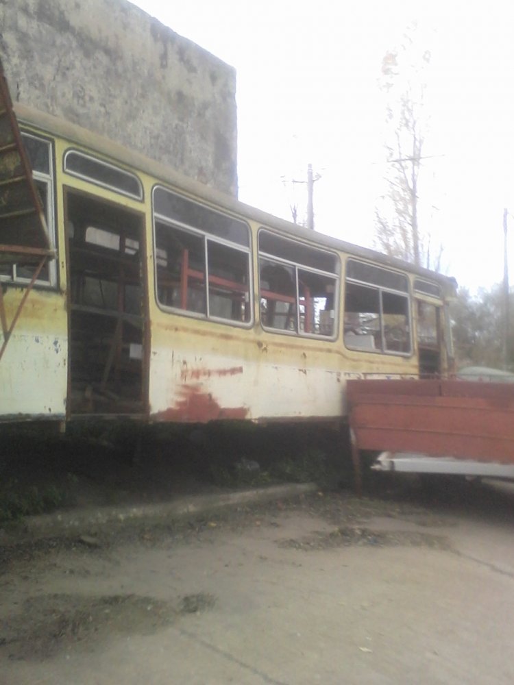 Mercedes-Benz LO 1114 - Alcorta - Particular
Llevaba personal de fábrica a Paraná Metal, posible ex Güemes

http://galeria.bus-america.com/displayimage.php?pid=29224
Palabras clave: Güemes Alcorta