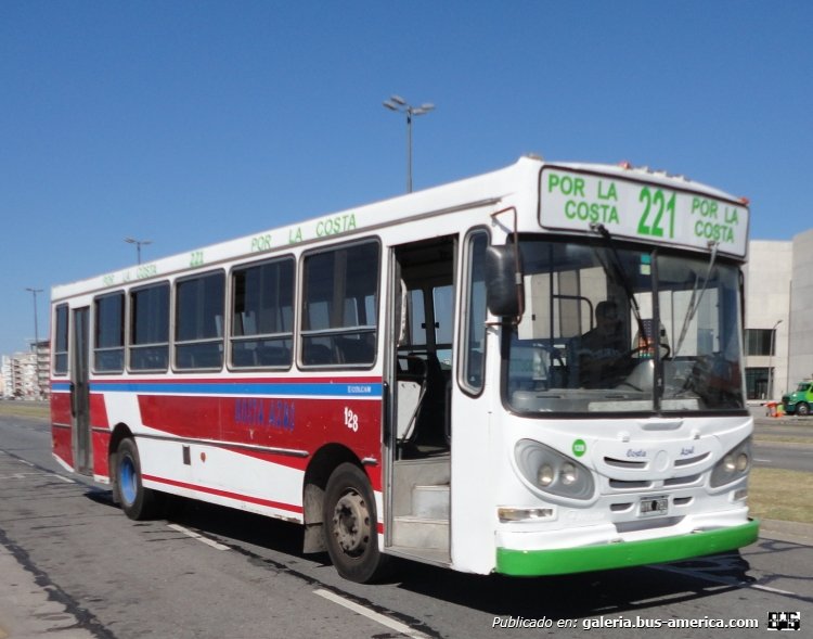 Mercedes-Benz OF 1418 - La Favorita - Costa Azul
HYK 781
Línea 221 - Interno 128
