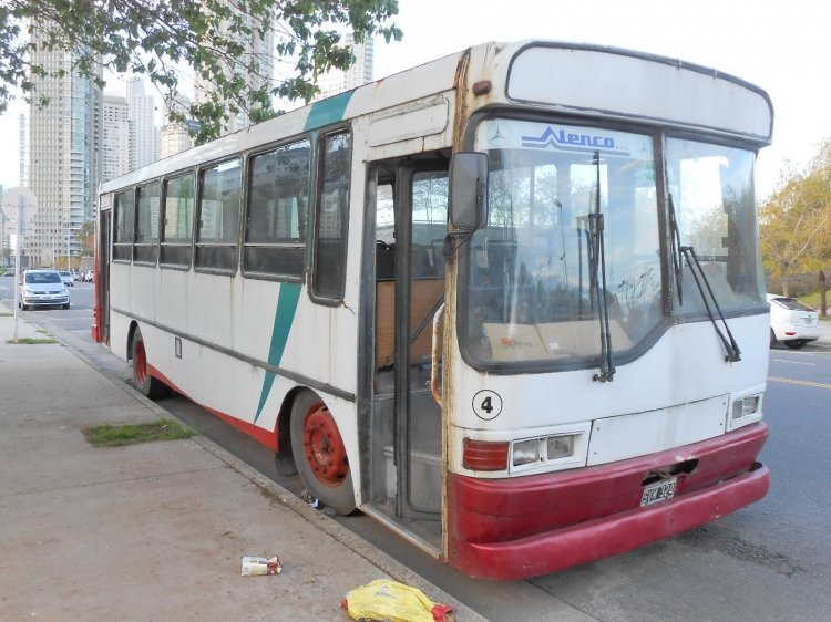 Mercedes-Benz OH 1316 - BUS - Particular
X 662824 - SVM 324
