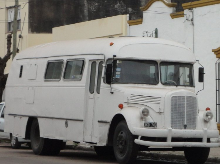 Mercedes-Benz LO 911 - F.A.C. - Particular
B 359736 - VKD 749
