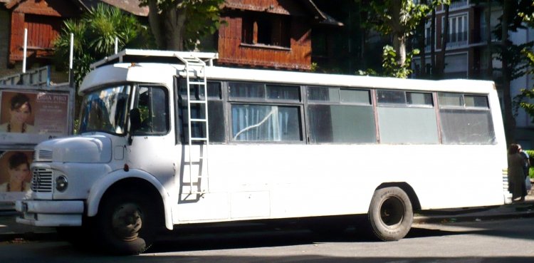 Mercedes-Benz LO 1114 - Supercar - Motorhome
