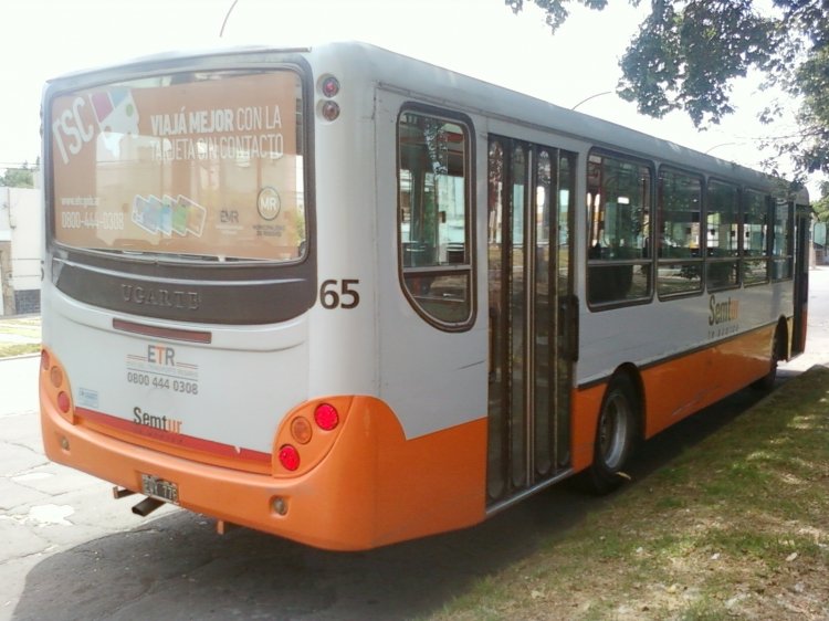 Volskwagen - Ugarte - Semtur
¿EVY 776?
Línea 116 - Interno 65
