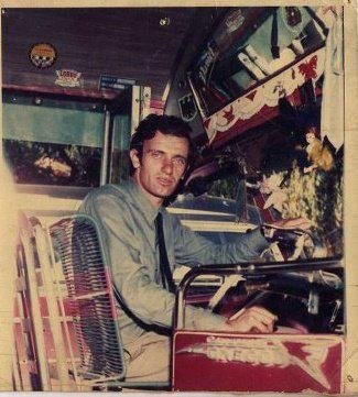 Bedford J6LZ1 - Gnecco Superamérica - Jorge Newbery
Línea 183/329 - Interno 35

Foto: Héctor Blanco
Gestión: Ernesto Detchans
