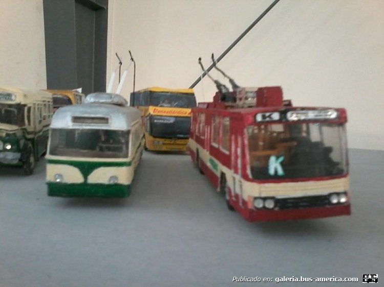 Trolebuses Rosarinos
 Troles de marcopolo power tronics y el Alfa romeo fiat escala 1:50 
