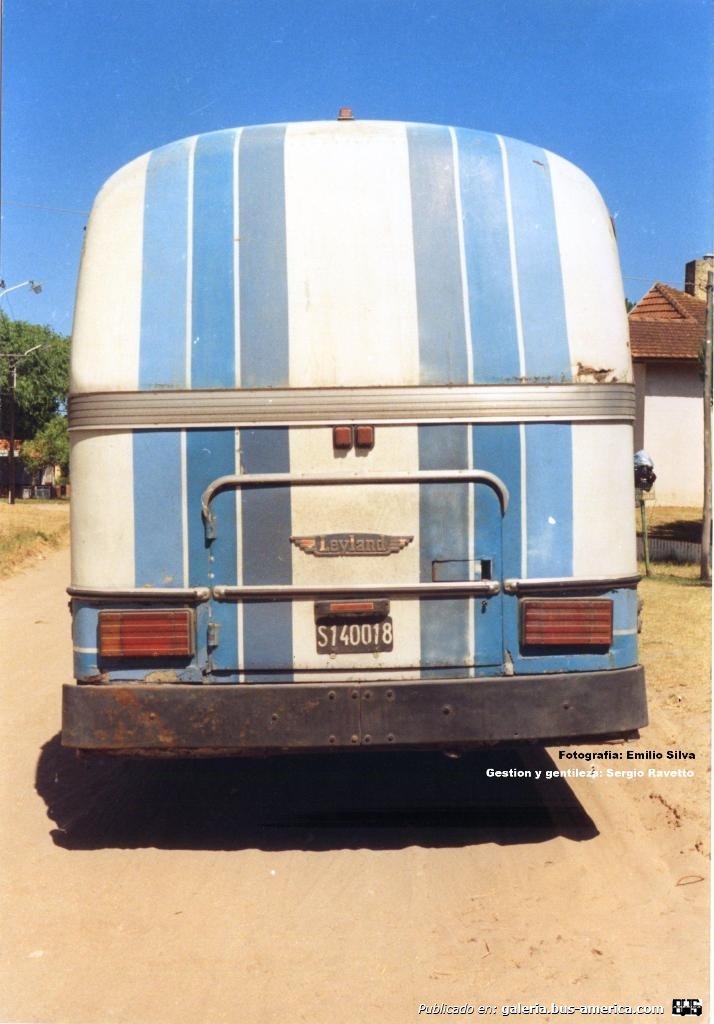 Leyland Royal Tiger - San Antonio - Particular
S 140018

Fotografía: Emilio Silva
Gestión y gentileza: Sergio Ravetto

http://galeria.bus-america.com/displayimage.php?pid=36531
