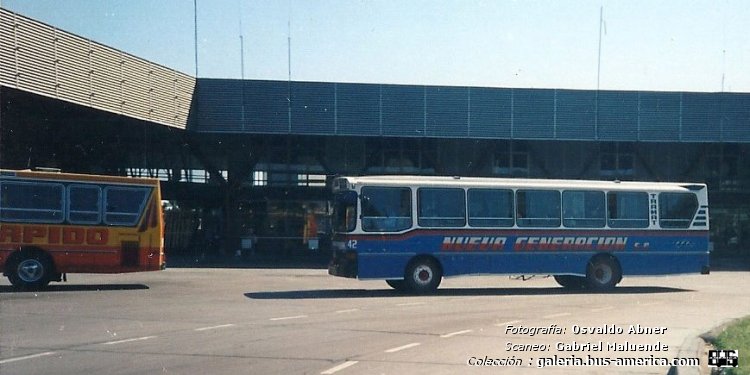 Mercedes-Benz OH 1316 - Tramat - Nueva Generación
Línea 260 (Mendoza), interno 42

Fotografía: Osvaldo Abner
Scaneo: Gabriel Maluende
Colección: www.bus-america.com
