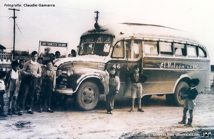 Chevrolet Loadmaster - Agosti - El Halcón
Línea 1 (Prov. Buenos Aires), interno 46
[url=https://bus-america.com/galeria/displayimage.php?pid=23208]https://bus-america.com/galeria/displayimage.php?pid=23208[/url]

Colección: Claudio Gamarra
Scaneo: Gabriel Maluende
Colección: www.bus-america.com

Los invito a conocer la historia de esta carrocería en:
[url=https://www.bus-america.com/ARcarrocerias/Agosti/Agosti-histo.php]Historia de Carpitnería y Carrocería A. y C. Agosti[/url]
