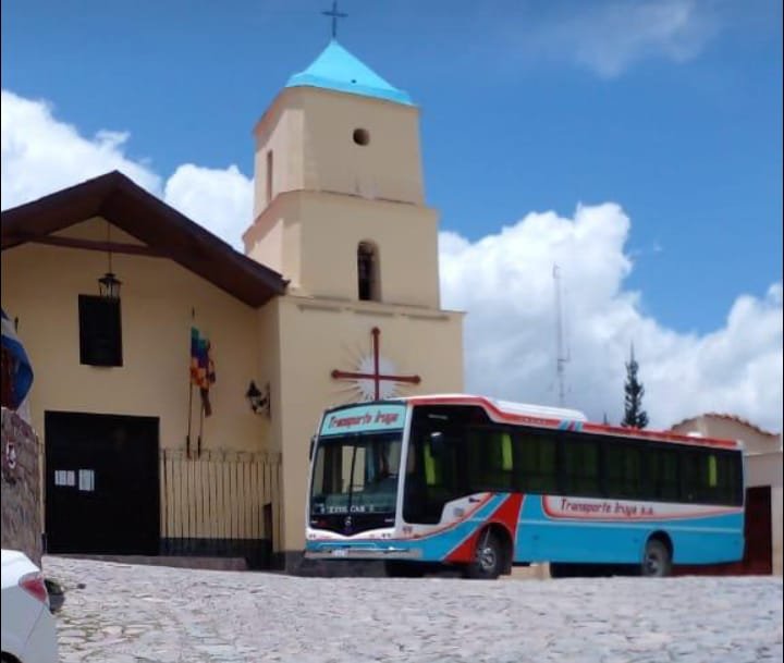 Mercedes-Benz OF 1621 - Nuovobus Cittá PH 71 - Transp. Iruya
AF 663 SV
[url=https://bus-america.com/galeria/displayimage.php?pid=68753]https://bus-america.com/galeria/displayimage.php?pid=68753[/url]
[url=https://bus-america.com/galeria/displayimage.php?pid=68754]https://bus-america.com/galeria/displayimage.php?pid=68754[/url]
[url=https://bus-america.com/galeria/displayimage.php?pid=68756]https://bus-america.com/galeria/displayimage.php?pid=68756[/url]
[url=https://bus-america.com/galeria/displayimage.php?pid=68757]https://bus-america.com/galeria/displayimage.php?pid=68757[/url]

Transp.Iruya, interno 44

Fotografía: Transporte Iruya
Colección: Lorenzo, vendedor de Colcar
Gentileza: Christian "Glaychris" Louys
