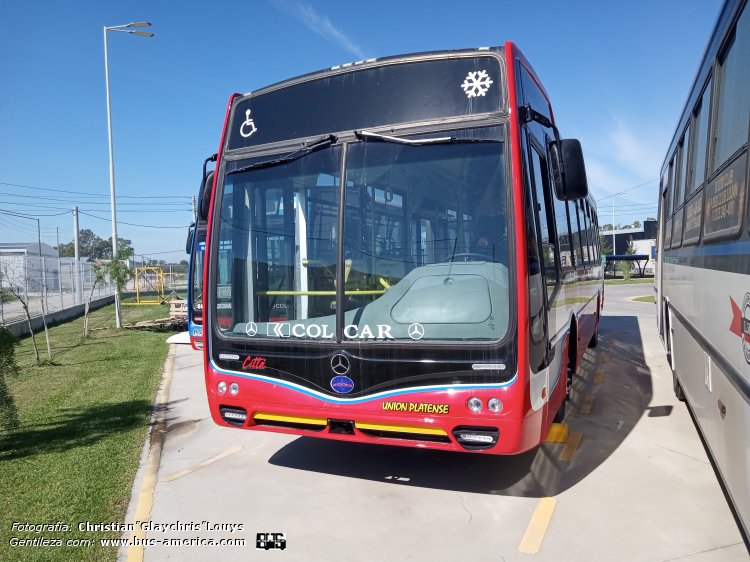 Mercedes-Benz OH 1621 L SB - Nuovobus Cittá PH 0068 - Unión Platense
[url=https://bus-america.com/galeria/displayimage.php?pid=65834]https://bus-america.com/galeria/displayimage.php?pid=65834[/url]

Línea 273 (Prov. Buenos Aires)

Fotografía y gentileza: Christian Glaychris Louys
