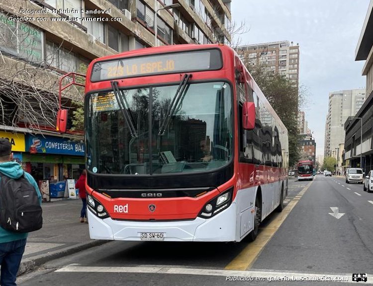 Scania K 280 UB - CAIO Mondego II (en Chile) - Red , Voy Santiago 
SD-SW-60

Línea 223 (Santiago), unidad SDSW60


Fotografía y gentileza: M. Rubén Sandoval
