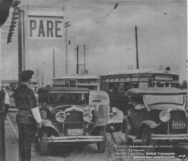 Nueva Chicago [derecha]
Línea 20 (Buenos Aires) [derecha]

Línea 70 (Buenos Aires) [derecha]


Fotógrafo: indeterminado de momento
Fotografía de diario: La Nación, diciembre 1937
Colección y gentileza: Anibal Trasmonte


En breve se podrá conocer la historia de la evolución de los colores de esta línea , actual 80 de Buenos Aires, pinchando acá
