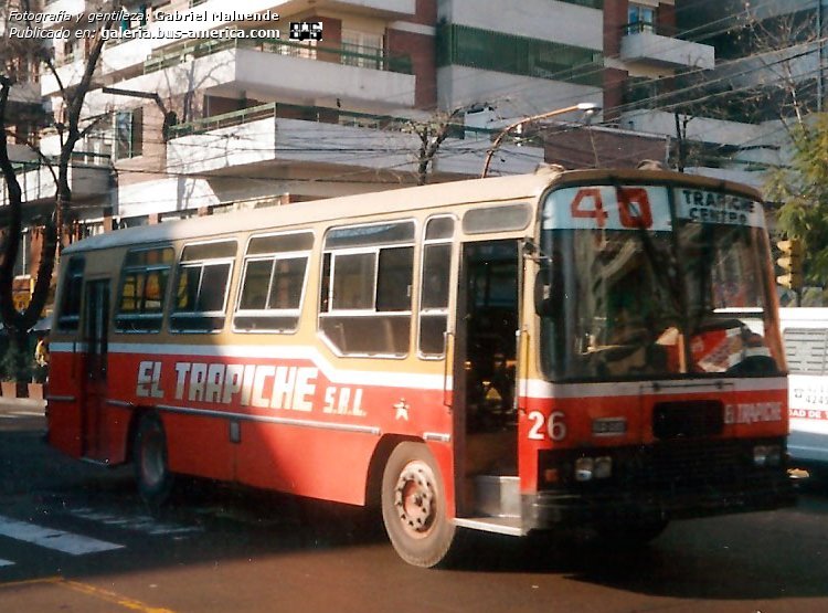 Mercedes-Benz OF 1214 - El Trapiche , El Trapiche - El Trapiche
TOD 033 - ex patente M.262645

Grupo de líneas 40 (Mendoza), interno 26

Fotografía y gentileza: Gabriel Maluende

Para conocer la historia completa de esta carrocería haga click en: 
[url=https://www.bus-america.com/ARcarrocerias/ElTrapiche/ElTrapiche-histo.php]EL TRAPICHE,  historia de sus carrocerías[/url]
